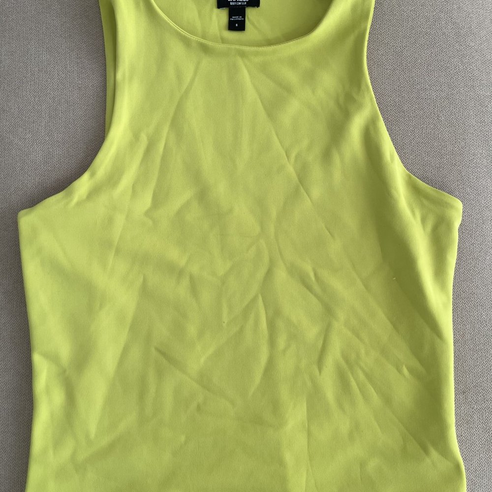 Express Body Contour Top - Picture 2 of 2